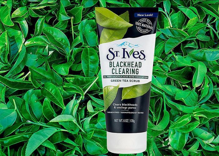 St. Ives Blackhead Clearing Green Tea Scrub- Da mụn có nên tẩy tế bào chết không