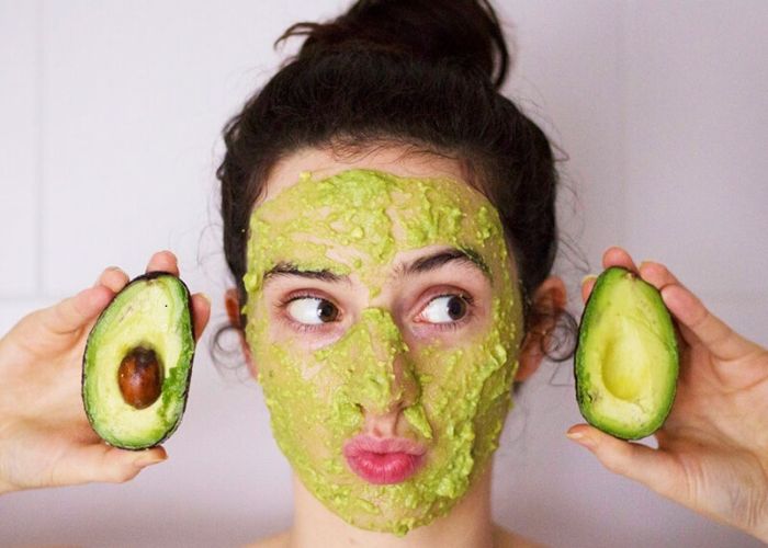Đắp mặt nạ bơ hàng ngày có tốt không