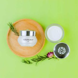 Kem dưỡng da ban ngày Trường Xuân